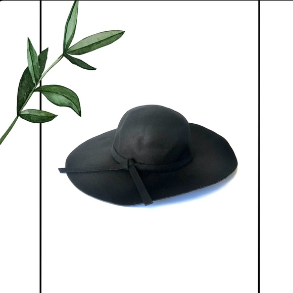 Accessories - Black Summer Hat